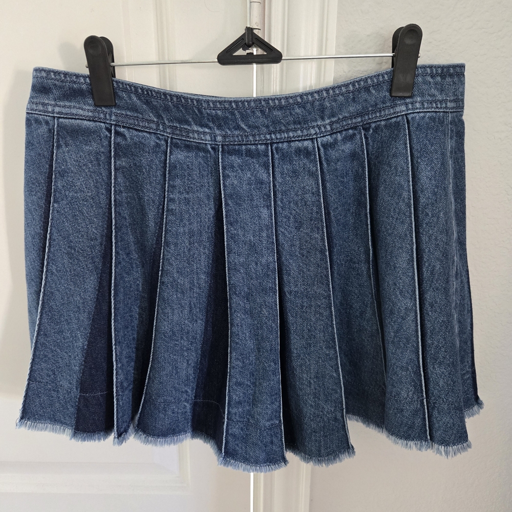 GAP Pleated Denim Mini Skirt